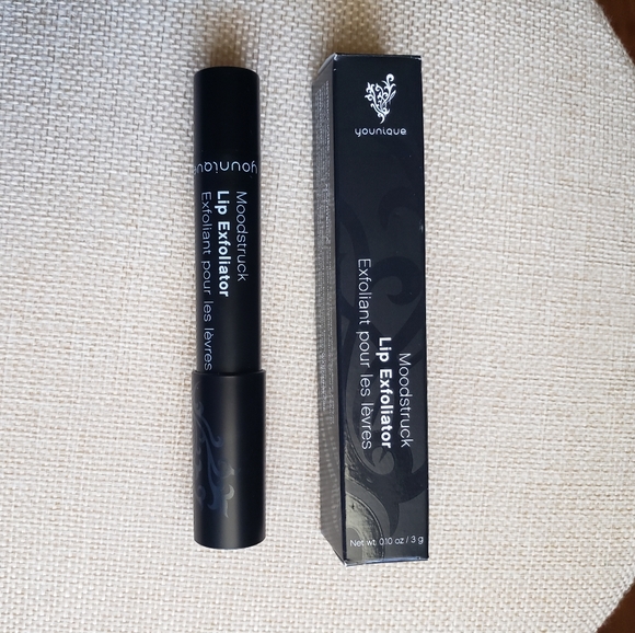 LIP Exfoliator Younique MOODSTRUCK New - Picture 2 of 3